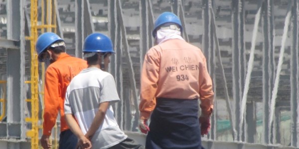 [-][-]Gần[-]3000[-]lao[-]động[-]Trung[-]Quốc[-]không[-]phép[-]ở[-]Vũng[-]Áng